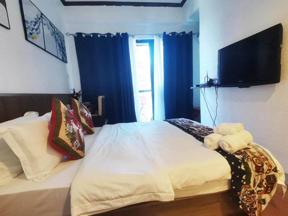 Warm Makati Aparthotel Μακάτι Εξωτερικό φωτογραφία